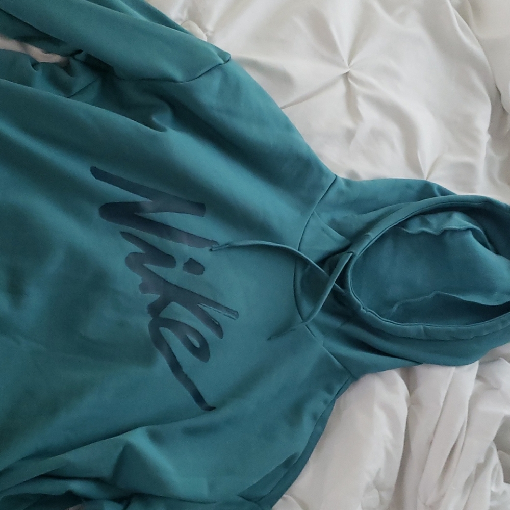 nike hoodie